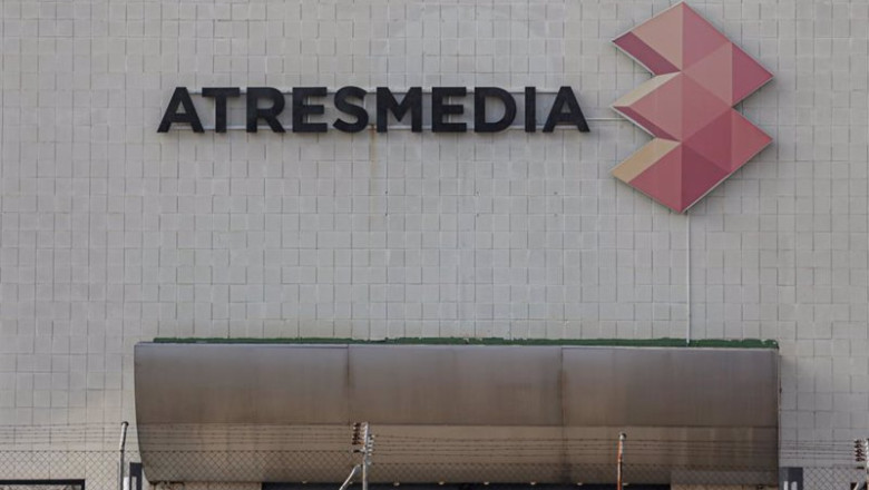 ep archivo letras y logo de atresmedia en la fachada de su sede ep archivo letras y logo de atresmedia en la fachada de su sede