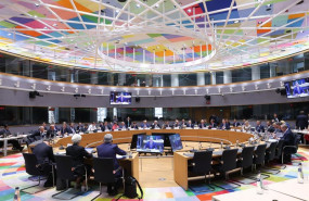 ep archivo   mesa de redonda de la reunion de los ministros de economia y hacienda del eurogrupo a 7