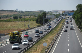 ep archivo   vehiculos en la autovia