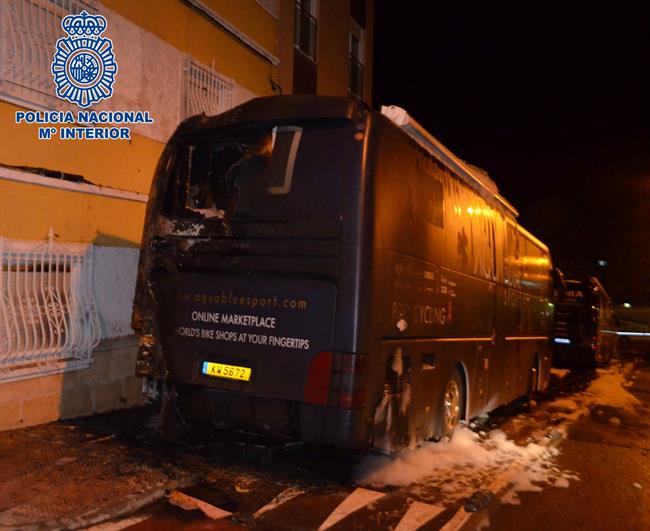 El autobús incendiado por el presunto pirómano | EUROPA PRESS/CNP ep autobus incendiadopresunto piromano
