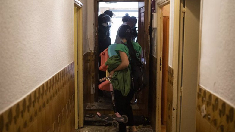 ep desahucio de una familia en la calle de sierra salvada a 14 de julio de 2021 en madrid espana ep desahucio de una familia en la calle de sierra salvada a 14 de julio de 2021 en madrid espana