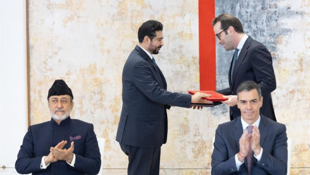 ep el presidente del gobierno pedro sanchez d preside con sm el sultan de oman haitham bin tarik i