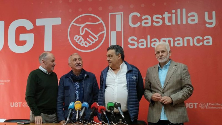 ep el secretario general de ugt pepe alvarez segundo por la izquierda junto a los sindicalistas ep el secretario general de ugt pepe alvarez segundo por la izquierda junto a los sindicalistas