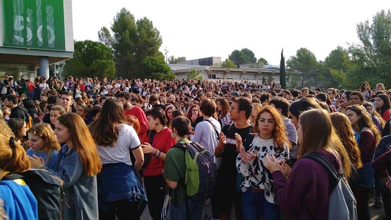 ep estudiantes en el campus de bellaterra tras conocer el fallo de los presos catalanes