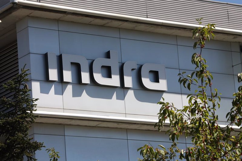 Indra vende a Cellnex la empresa que gestiona la red de móvil del Metro de Madrid