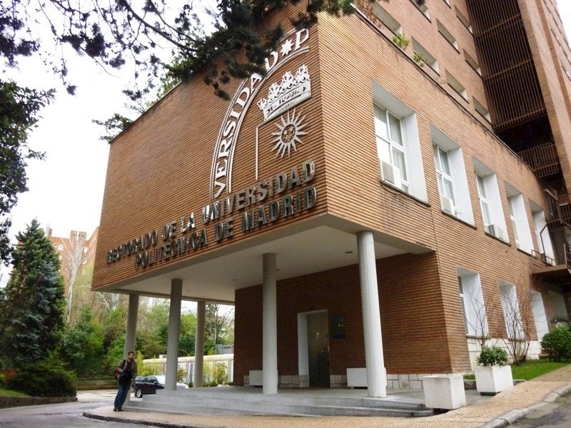 ep fachada de la universidad politecnica de madrid