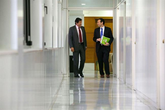 Javier Fernández y Guillermo Martínez tras el Consejo de Gobierno | ARMANDO ÁLVAREZ ep javier fernandezguillermo martinezconsejogobierno