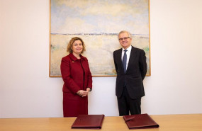 ep la decana del colegio de registradores de la propiedad y mercantiles de espana maria emilia adan