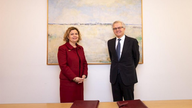 ep la decana del colegio de registradores de la propiedad y mercantiles de espana maria emilia adan