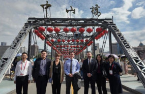 ep la delegacion del gobierno de navarra durante su visita a china