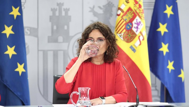 ep la ministra portavoz y de hacienda maria jesus montero interviene en la comparecencia en rueda de