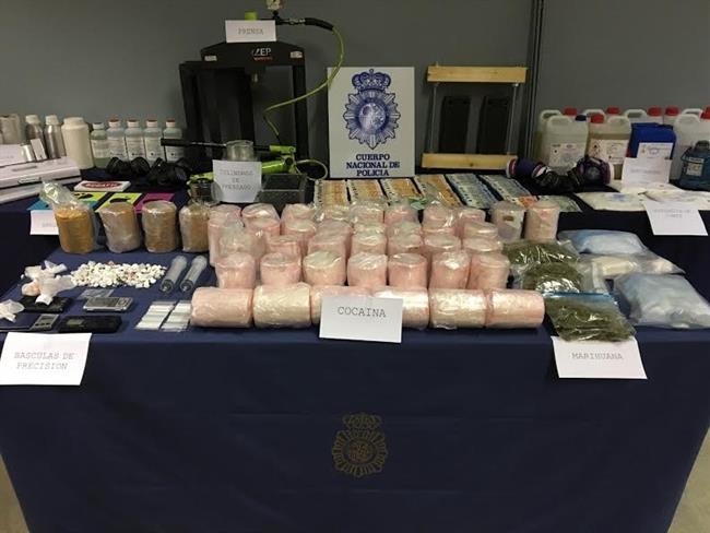 La Policía se incauta de cocaína oculta en piñas | POLICÍA ep la policiaincautacocaina ocultapinas
