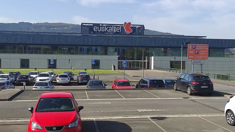 ep la sede de euskaltel en el parque tecnologico de derio bizkaia