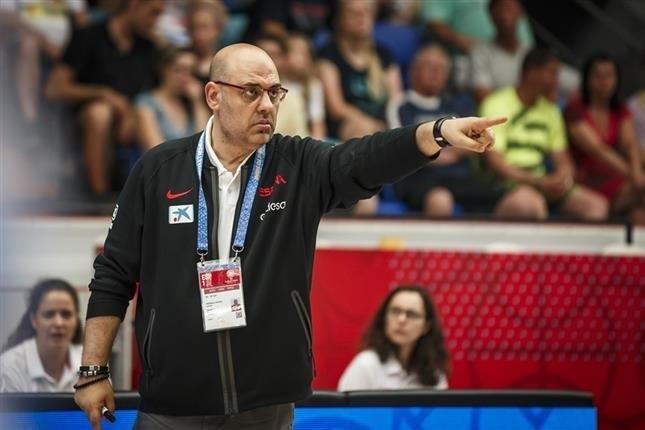El seleccionador español de baloncesto femenino, Lucas Mondelo | WWW.FEB.ES ep seleccionador espanolbaloncesto femenino lucas mondelo
