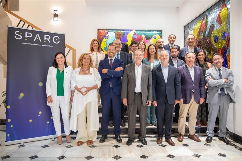 Sparc cierra el acuerdo con Indra y sus principales inversores para la planta de chips fotónicos en Vigo