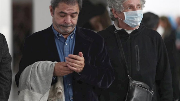 ep visitantes protegidos con mascarillas tras la confirmacion de los primeros casos de coronavirus