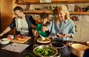 250627 hellofresh q3 2025 04 cooking 13669 v1 