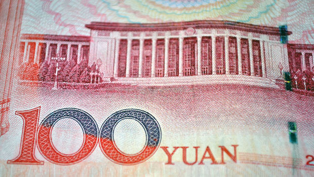 China mantiene el tipo de interés básico sin cambios y vuelve a apuntalar el yuan