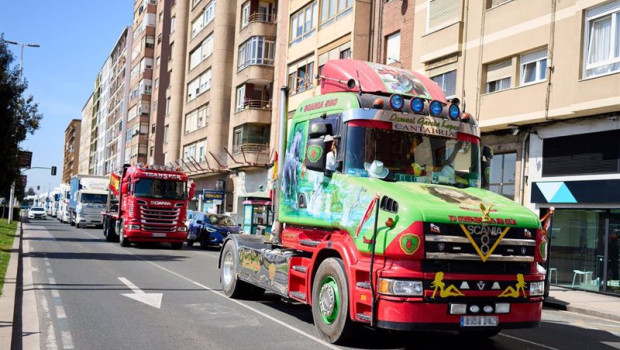 ep archivo   varios camiones participan en una marcha convocada desde el poligono de raos hasta el 20221111162103