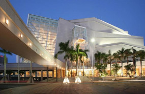 ep el centro arsht de noche
