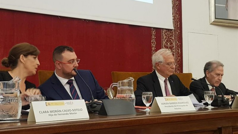 ep el ministro de asuntos exteriores en funciones josep borrell en la presentacion de un libro