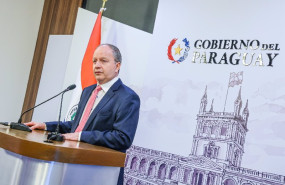 ep el ministro de economia y finanzas carlos fernandez valdovinos