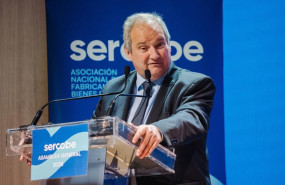 ep el ministro de industria y turismo jordi hereu en la clausura de la asamblea general de sercobe