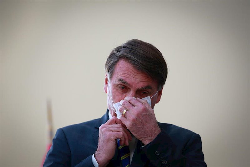 https://img5.s3wfg.com/web/img/images_uploaded/e/c/ep_el_presidente_de_brasil_jair_bolsonaro_durante_la_pandemia_de_coronavirus.jpg