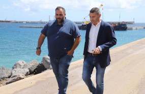 ep el presidente del cabildo de lanzarote oswaldo betancort y el consejero insular de pesca samuel