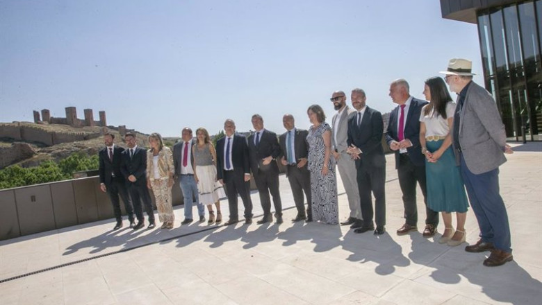 El presidente regional, Emiliano García-Page, ha asistido al acto de entrega del nuevo Parador de Turismo de Molina de Aragón a Paradores | JUNTA C-LM / A.PEREZ HERRERA ep el presidente regional emiliano garcia page ha asistido al acto de entrega del nuevo parador de