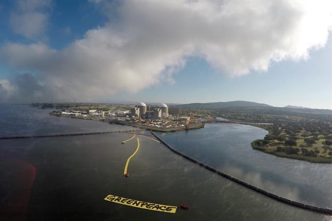 Greenpeace señala a Almaraz (Cáceres) como la próxima nuclear en cerrar | GREENPEACE ep greenpeace senalaalmaraz caceres comoproxima nuclearcerrar