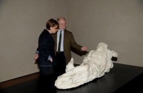 ep imagenadonis llegadonueva york 27-3-18