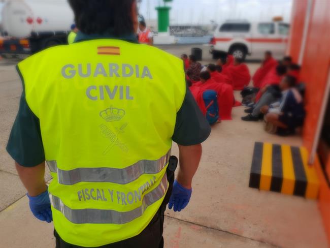 Inmigrantes este sábado en Lanzarote | CEDIDO POR LA GUARDIA CIVIL ep inmigrantessabadolanzarote