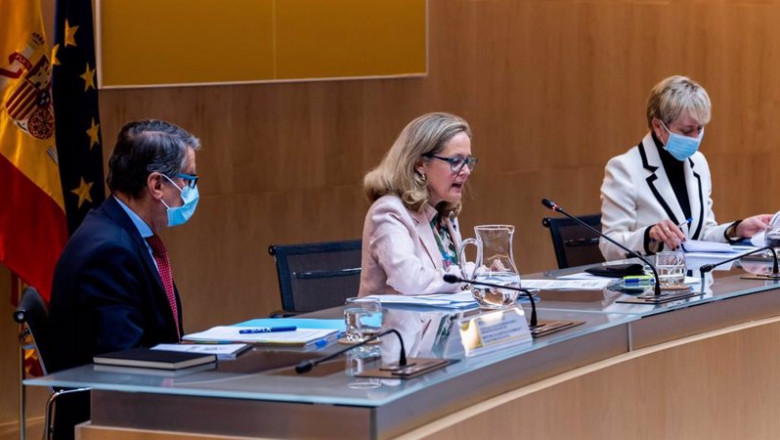 ep la vicepresidenta primera y ministra de asuntos economicos nadia calvino preside este miercoles 6