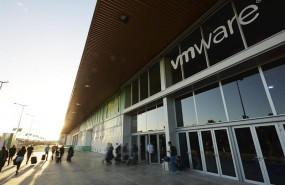 ep logo de vmware en el evento vmworld 2019