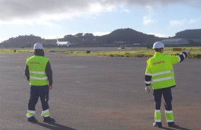 ep trabajadores de lantania en el aropuerto tenerife norte donde aena va a invertir 145 millones en