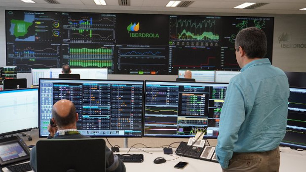 iberdrola integra inteligencia artificial talento humano impulsar 450 proyectos electrificacion 726x484