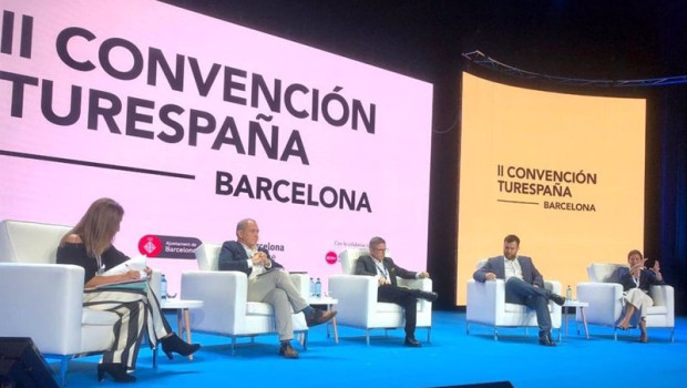 ep archivo   el alcalde de caceres luis salaya participa en la convencion de turespana en barcelona