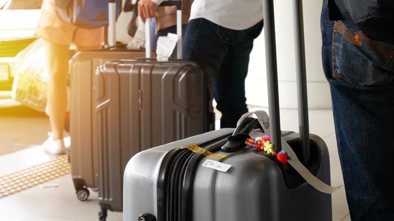 Los españoles hicieron 34,7 millones de viajes hasta marzo gastando un 4,3% menos