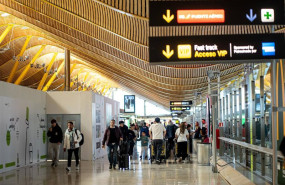ep archivo   pasajeros en una terminal de aeropuerto