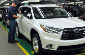 ep archivo   produccion del 2015 toyota highlander hybrid en la planta de toyota en indiana estados