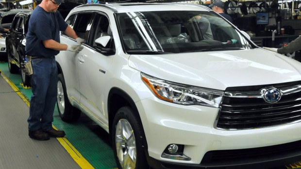 ep archivo   produccion del 2015 toyota highlander hybrid en la planta de toyota en indiana estados