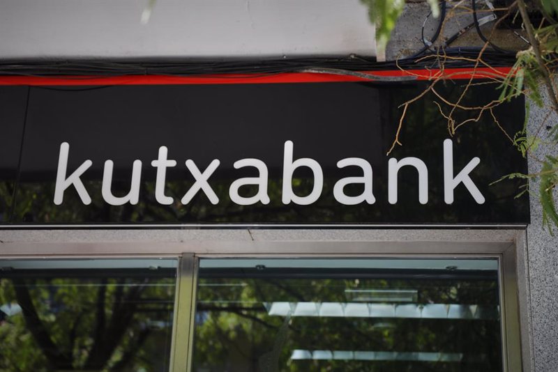 Kutxabank gana 75,1 millones en el trimestre, un 21,6% más que en 2021