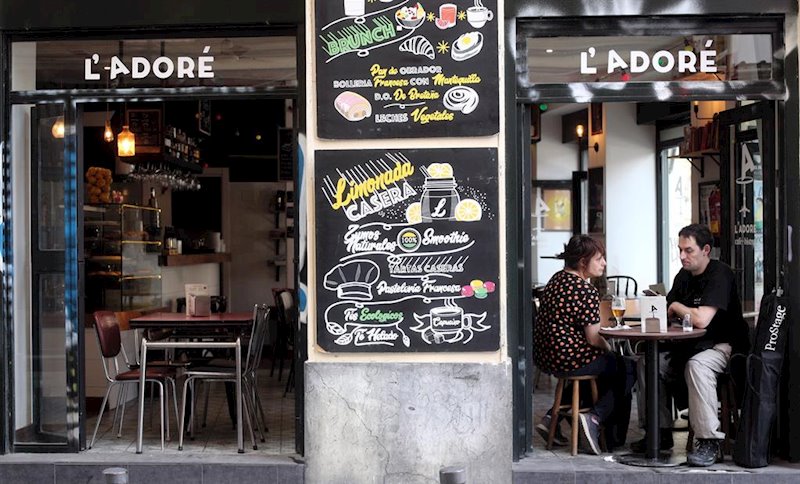 Cataluña reducirá al 50% el alquiler de los locales cerrados por la pandemia