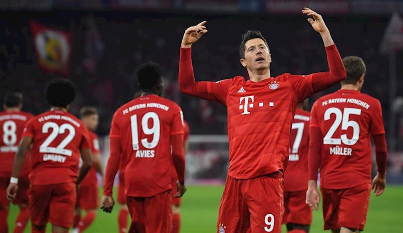 ep el delantero del bayer munich robert lewandowski celebra un gol contra el borussia dortmund