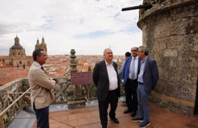 ep el ministro de industria y turismo jordi hereu visita la catedral de salamanca a 26 de agosto de