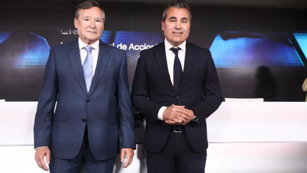 ep el nuevo ceo de indra josep maria recasens d y el presidente ejecutivo de indra angel simon