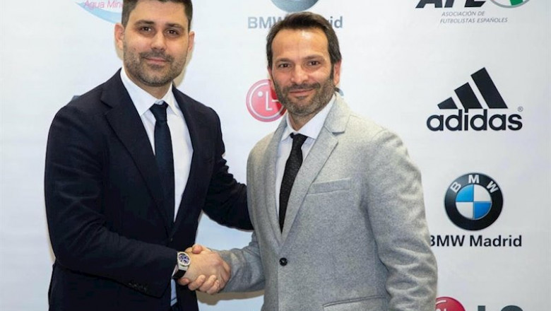 ep el presidente de afe david aganzo firma un acuerdo con podoactiva para que la empresa oscense ep el presidente de afe david aganzo firma un acuerdo con podoactiva para que la empresa oscense