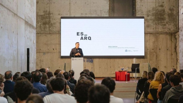 ep el secretario general de agenda urbana vivienda y arquitectura inaqui carnicero durante su