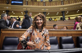 ep la vicepresidenta primera y ministra de hacienda maria jesus montero durante una sesion plenaria 20241031133503